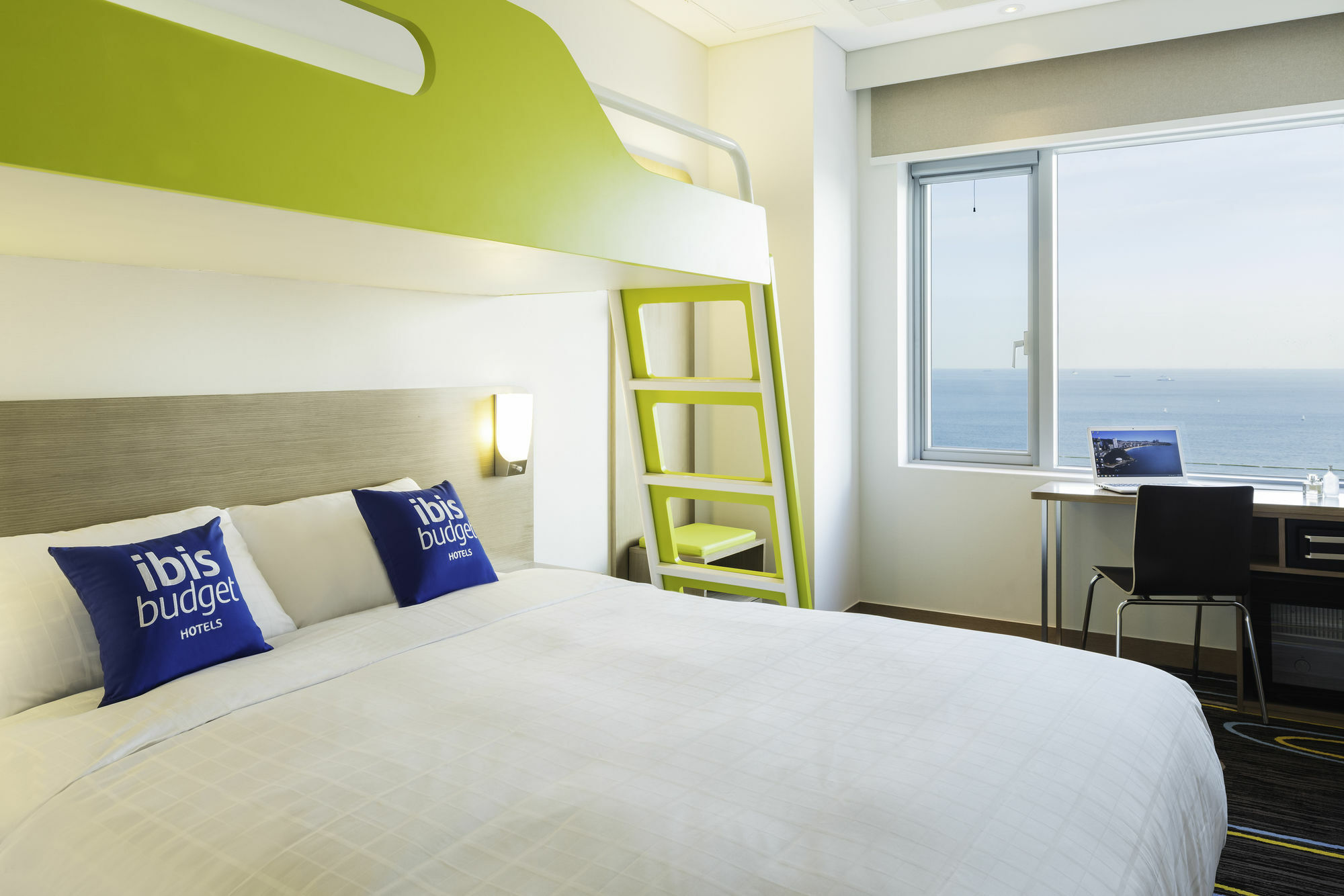 Ibis Budget Ambassador Busan Haeundae Экстерьер фото